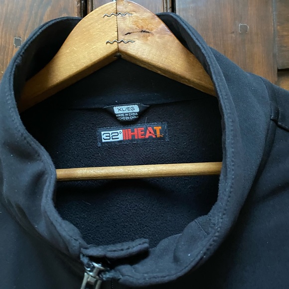 Men’s Jacket - Picture 3 of 6